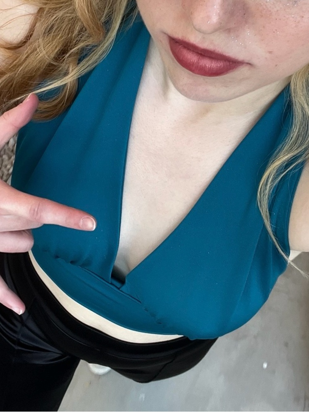 Worn Once Sleeveless Teal V-Neck Wrap Crop Top